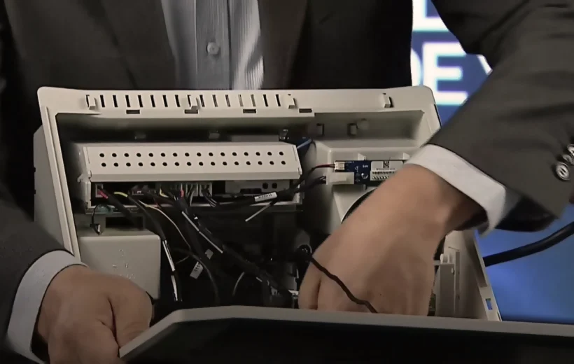 TSE abriu urna eletrônica ao vivo em transmissão nacional; entenda a iniciativa